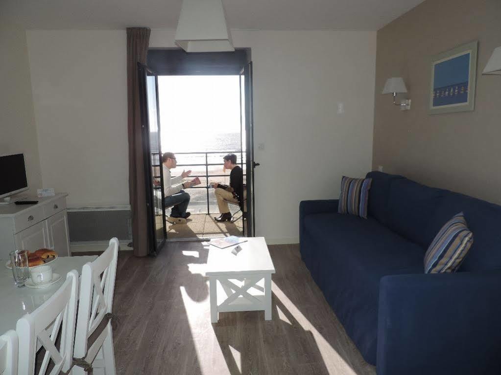 Residence Prestige Odalys De La Plage Pornichet Bagian luar foto