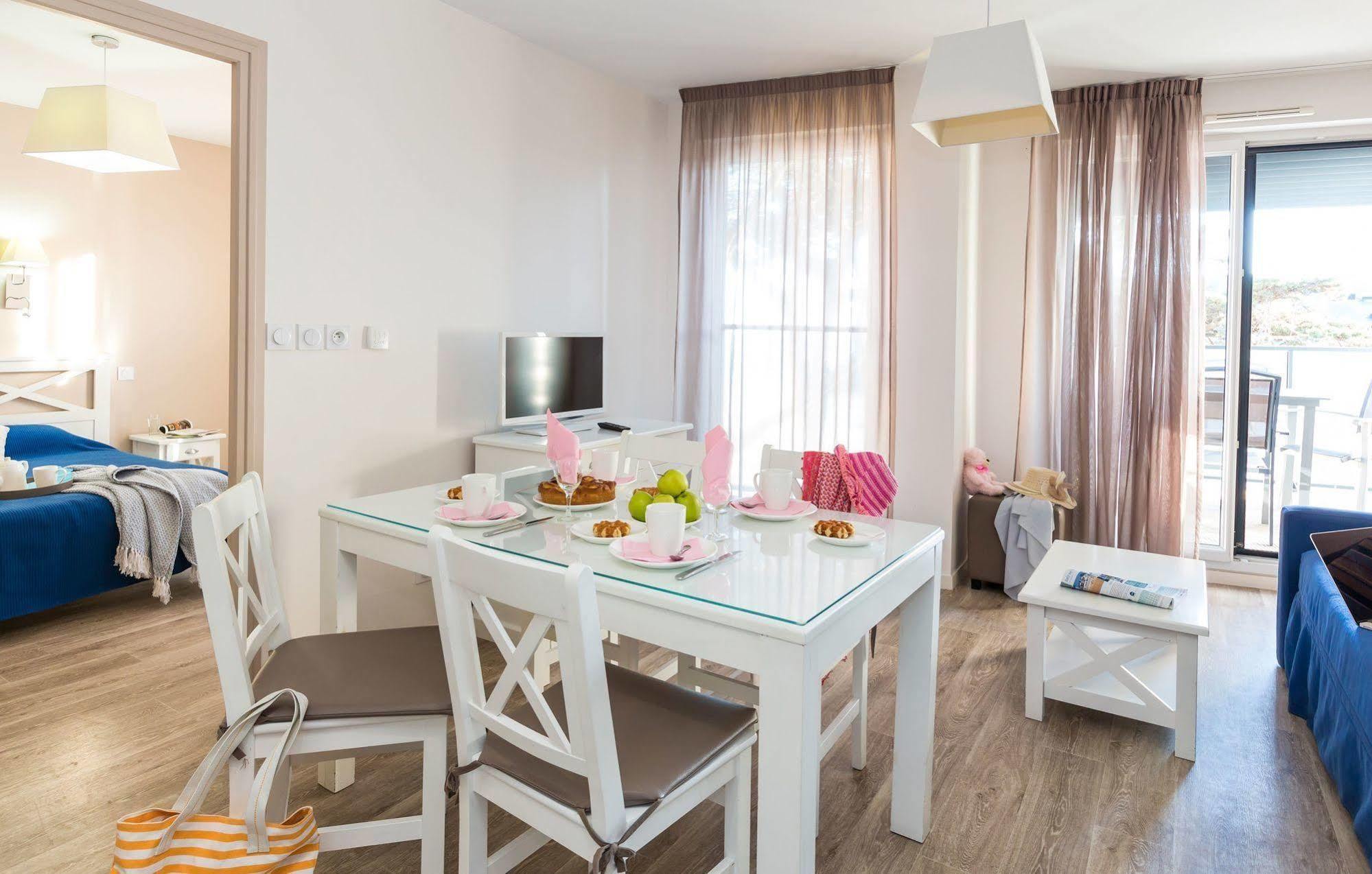 Residence Prestige Odalys De La Plage Pornichet Bagian luar foto
