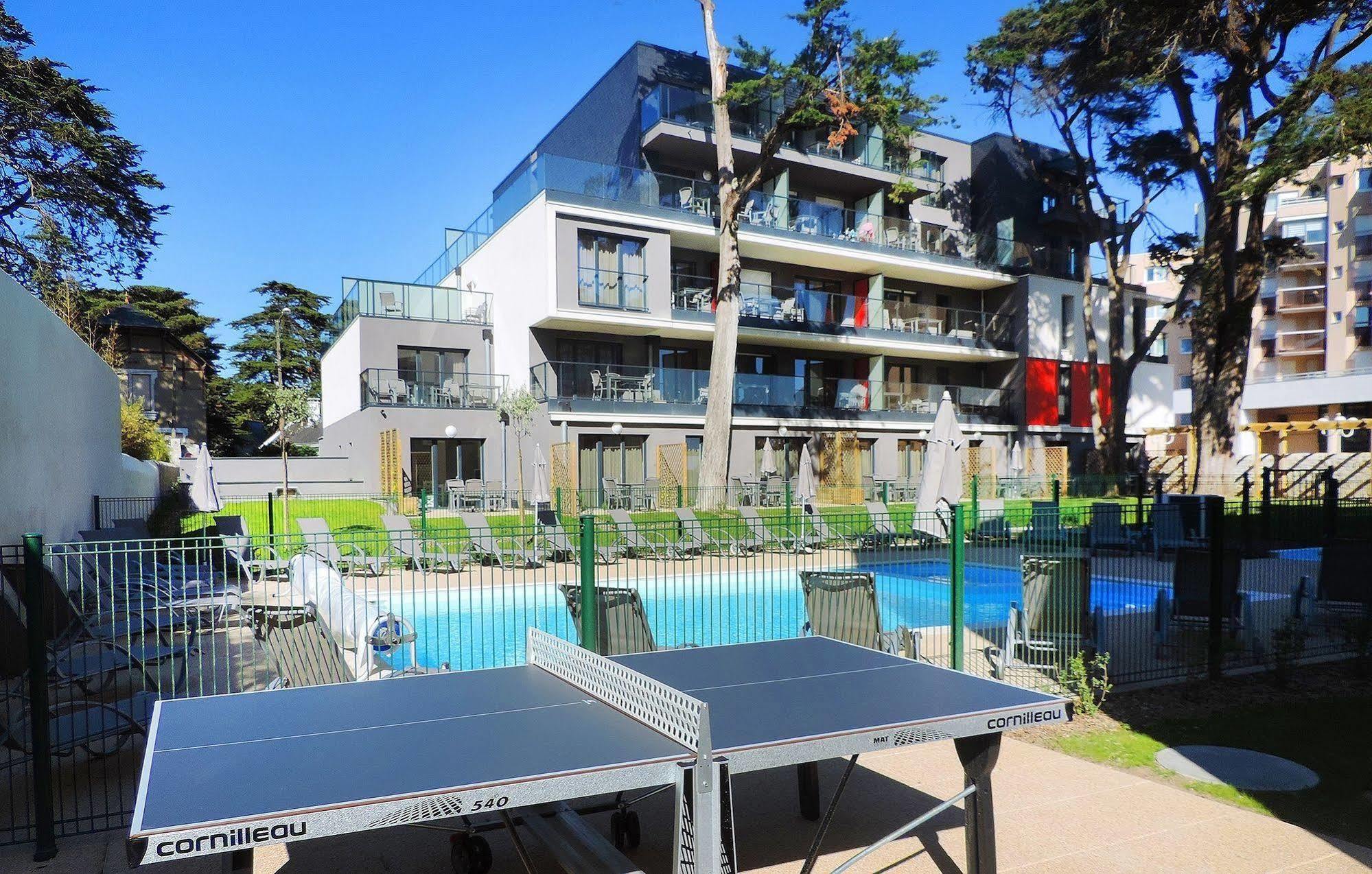 Residence Prestige Odalys De La Plage Pornichet Bagian luar foto